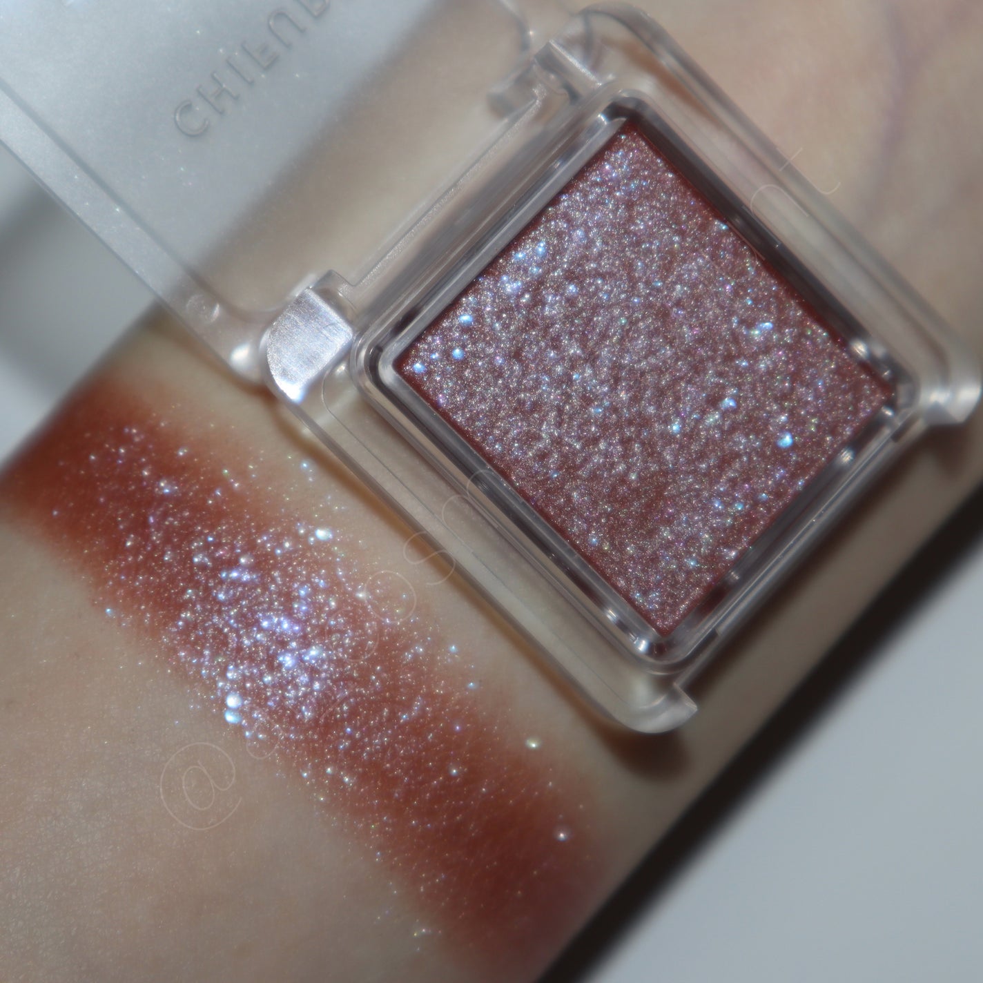 シングル カラー アイシャドウ/ちふれ/単色アイシャドウを使ったクチコミ(4枚目)