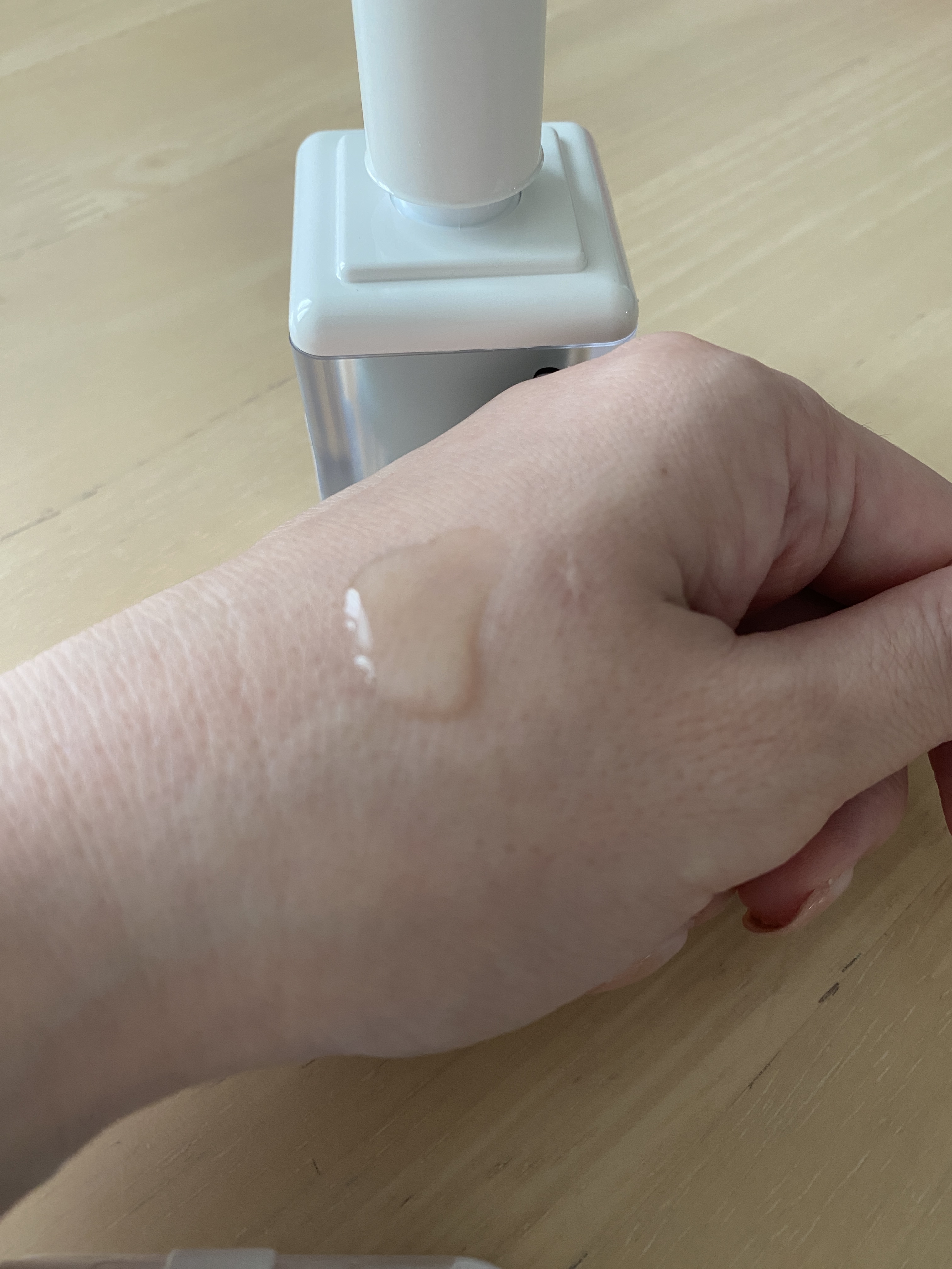 スキン フィット インテンシブ カーミング セラム/Harper's BAZAAR Cosmetics/美容液を使ったクチコミ（2枚目）