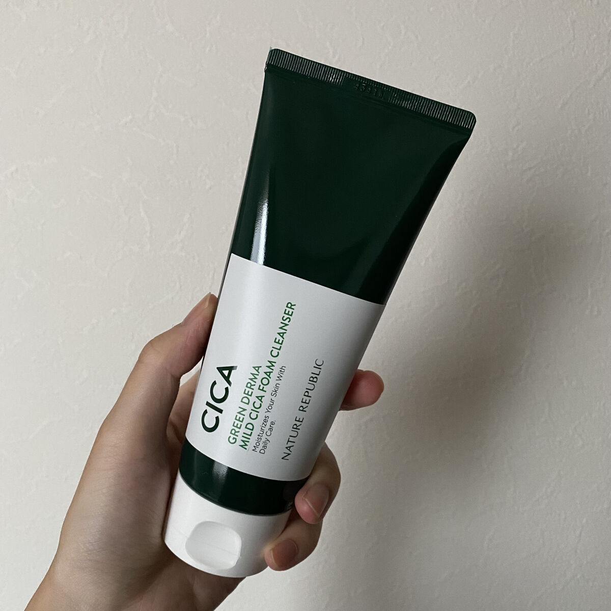 新しく使い始めた洗顔料𓂃𓂂🍃

ネイチャーリパブリックの
グリーン ダーマ マイルド クレンジングフォーム

ネイチャーリパブリックは
化粧水とパックがお気に入りで
愛用しているから洗顔フォームは
どうだろう？と思い、今回使用していた