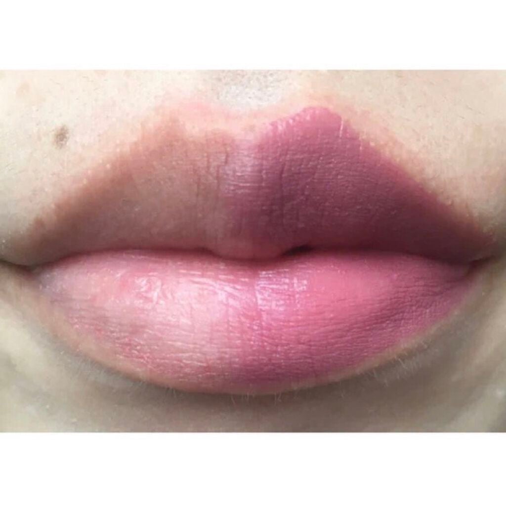 ルージュ エッセンシャル シルキー クリーム リップスティック/ローラ メルシエ/口紅を使ったクチコミ(2枚目)