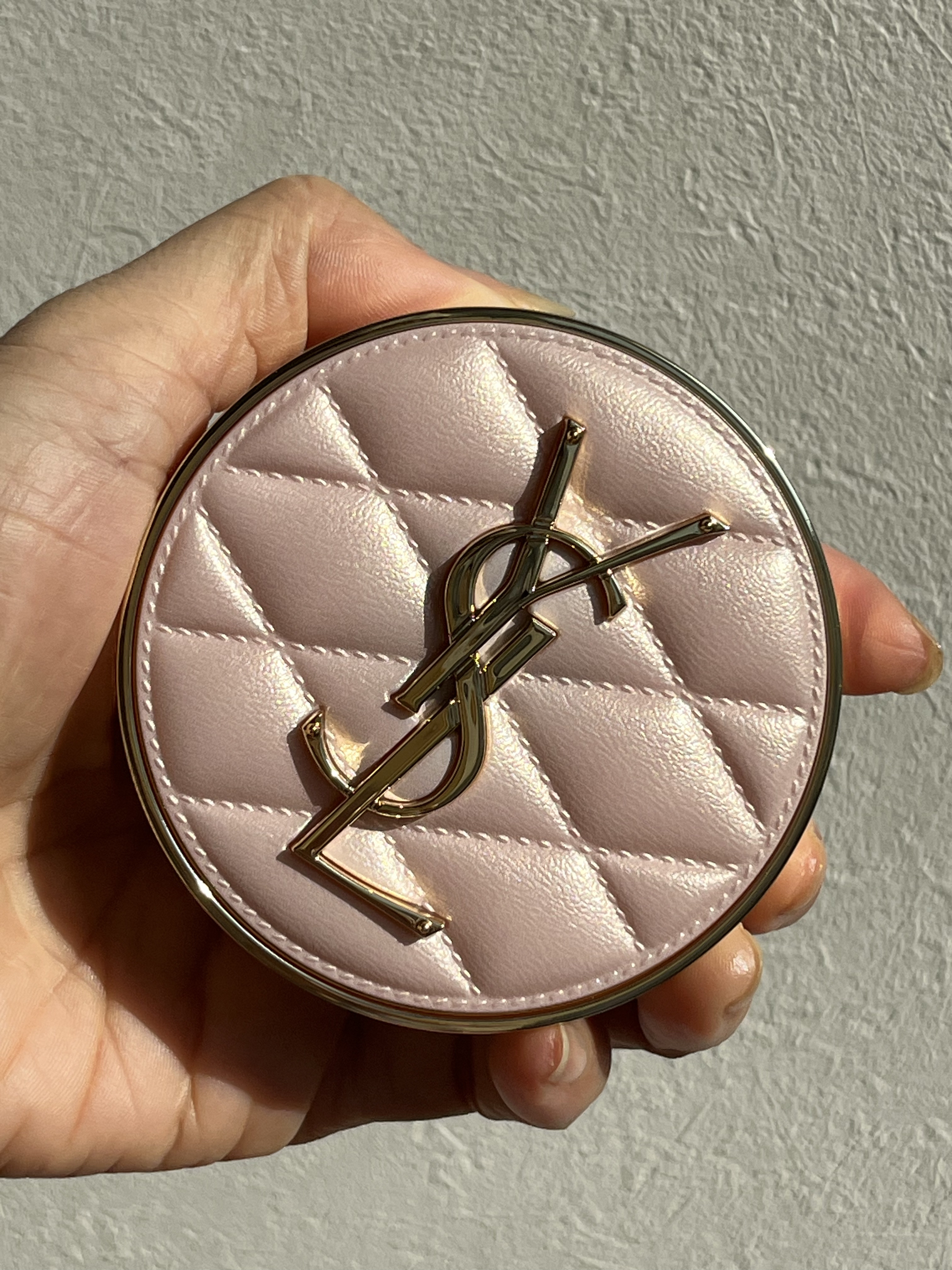 ルージュ ヴォリュプテ シャイン No.162 パルシング ローズヒップ/YVES SAINT LAURENT BEAUTE/口紅を使ったクチコミ（2枚目）