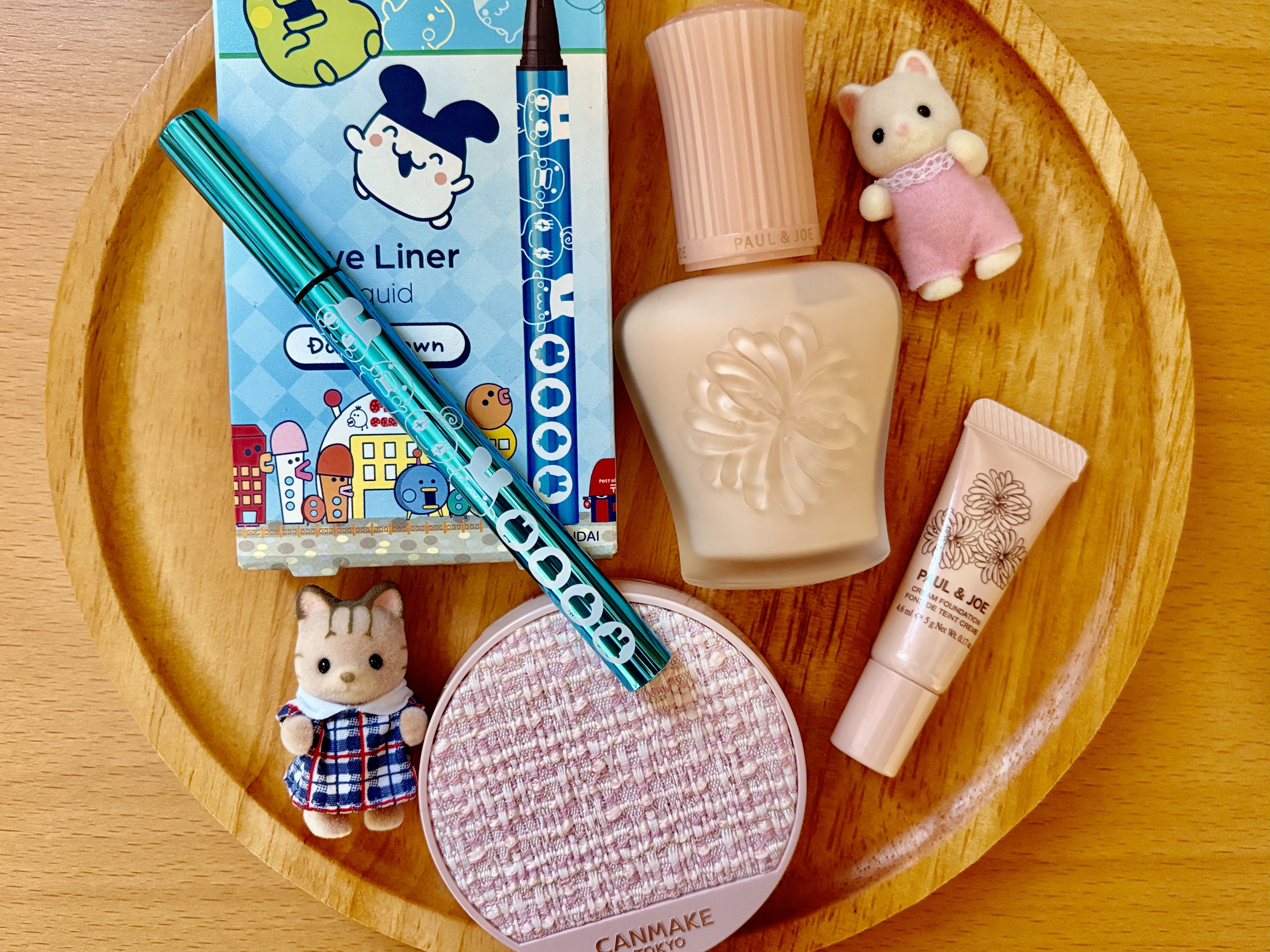 リキッドアイライナーR4 ダークブラウン（マツキヨココカラ限定たまごっちデザイン）/ラブ・ライナー/リキッドアイライナーを使ったクチコミ（1枚目）