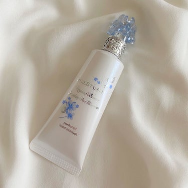 JILL STUART クリスタルブルーム　サムシングピュアブルー セント　パフュームド ハンド エッセンスのクチコミ「……………………………
JILL STUART
クリスタルブルーム サムシングピュアブルー セ.....」（2枚目）