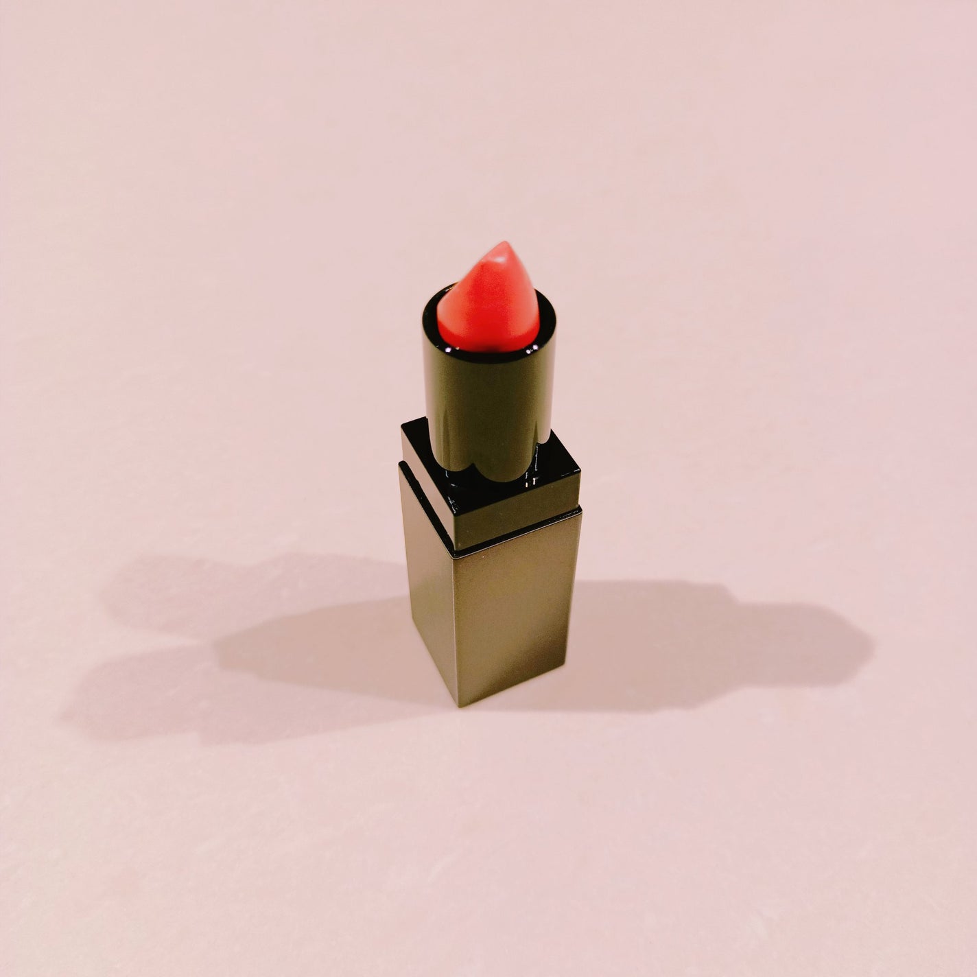 デアリングリィデミュアリップスティック/THREE/口紅を使ったクチコミ(2枚目)