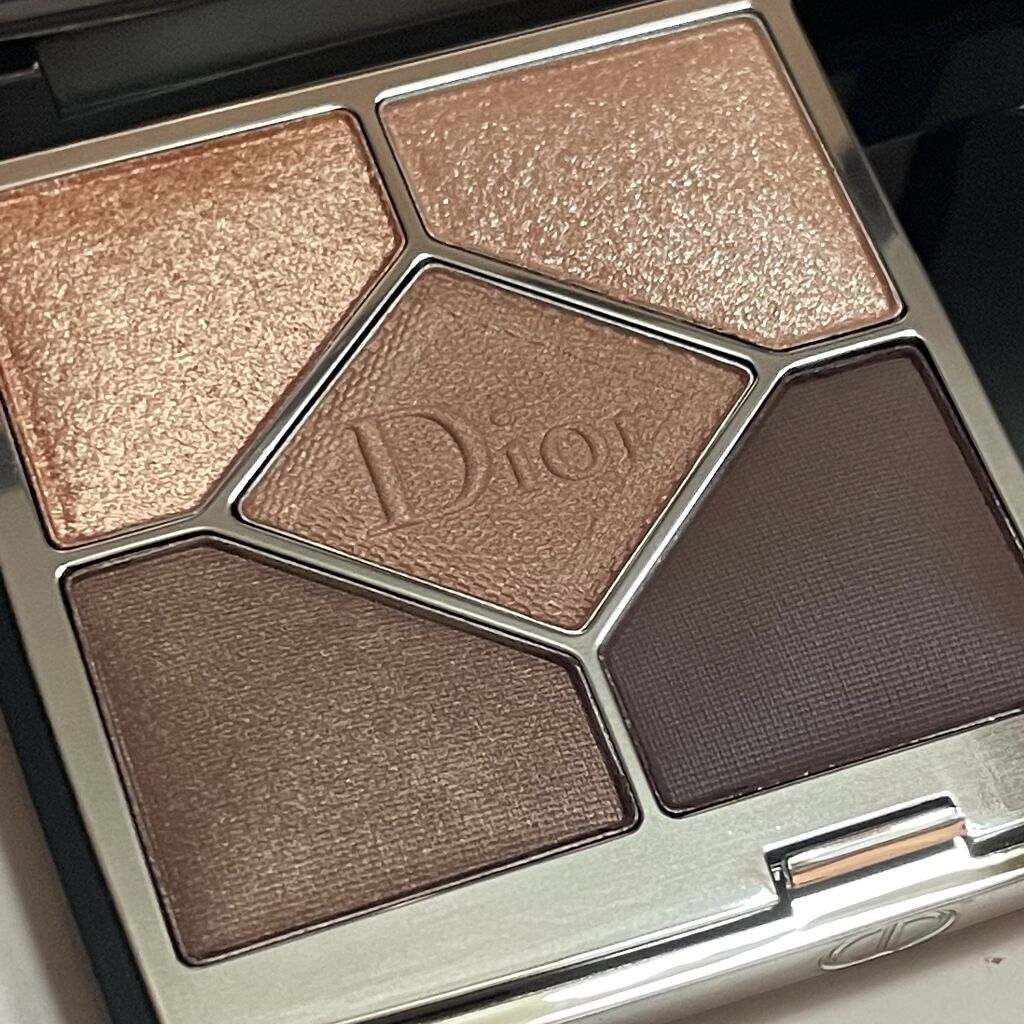 【旧】サンク クルール クチュール 559 ポンチョ/Dior/アイシャドウパレットを使ったクチコミ（2枚目）