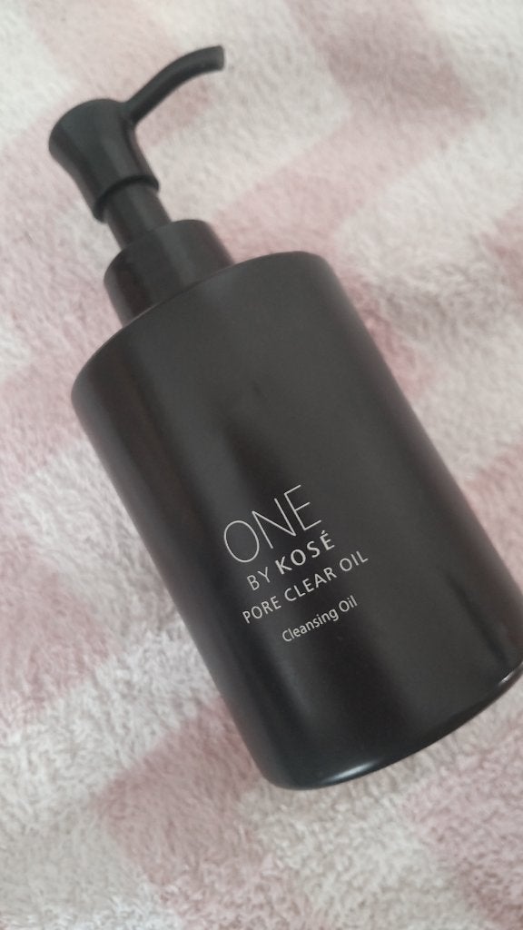 dotam@混合肌 唇だけなぜか荒れる笑 on LIPS 「【使った商品】ワンバイコーセー ポアクリアジェル¥2000前後..」(1枚目)