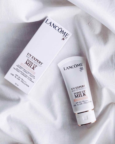 ピンクUV下地♡

Lancôme 　

UV エクスペール トーン アップ ローズ (SPF50+ PA++++) 30ml 6,380円（税込）


64色から選ばれた理想的なスキートーンで、黄ぐす