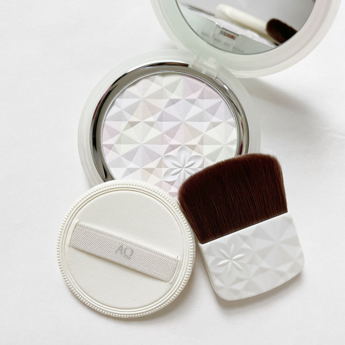 ＡＱ　オーラ リフレクター/DECORTÉ/プレストパウダーを使ったクチコミ（3枚目）