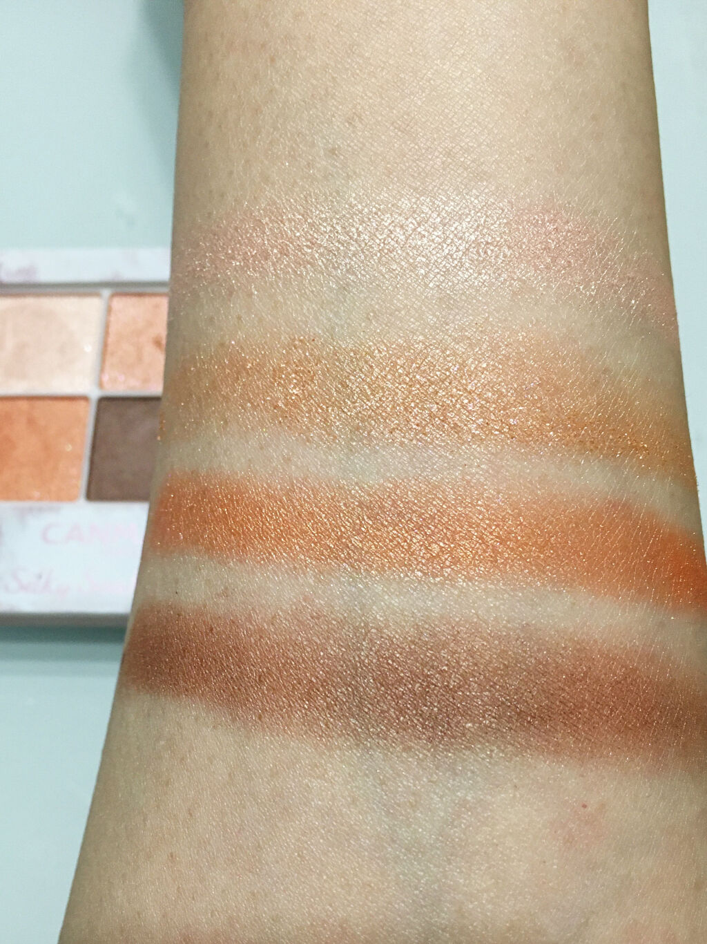 シルキースフレアイズ/キャンメイク/アイシャドウパレットを使ったクチコミ（3枚目）