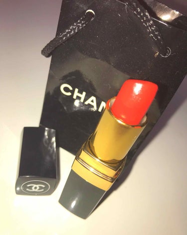 CHANEL 81
加工はしてません💄
鮮やかな明るい色なのでパティーイベントにぴったりです！   3900円