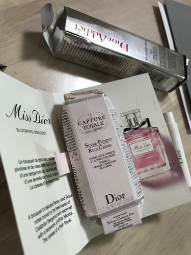 【旧】ディオール アディクト リップ マキシマイザー 001 ピンク（ディオールマニア限定品）（生産終了）/Dior/リップグロスを使ったクチコミ（2枚目）