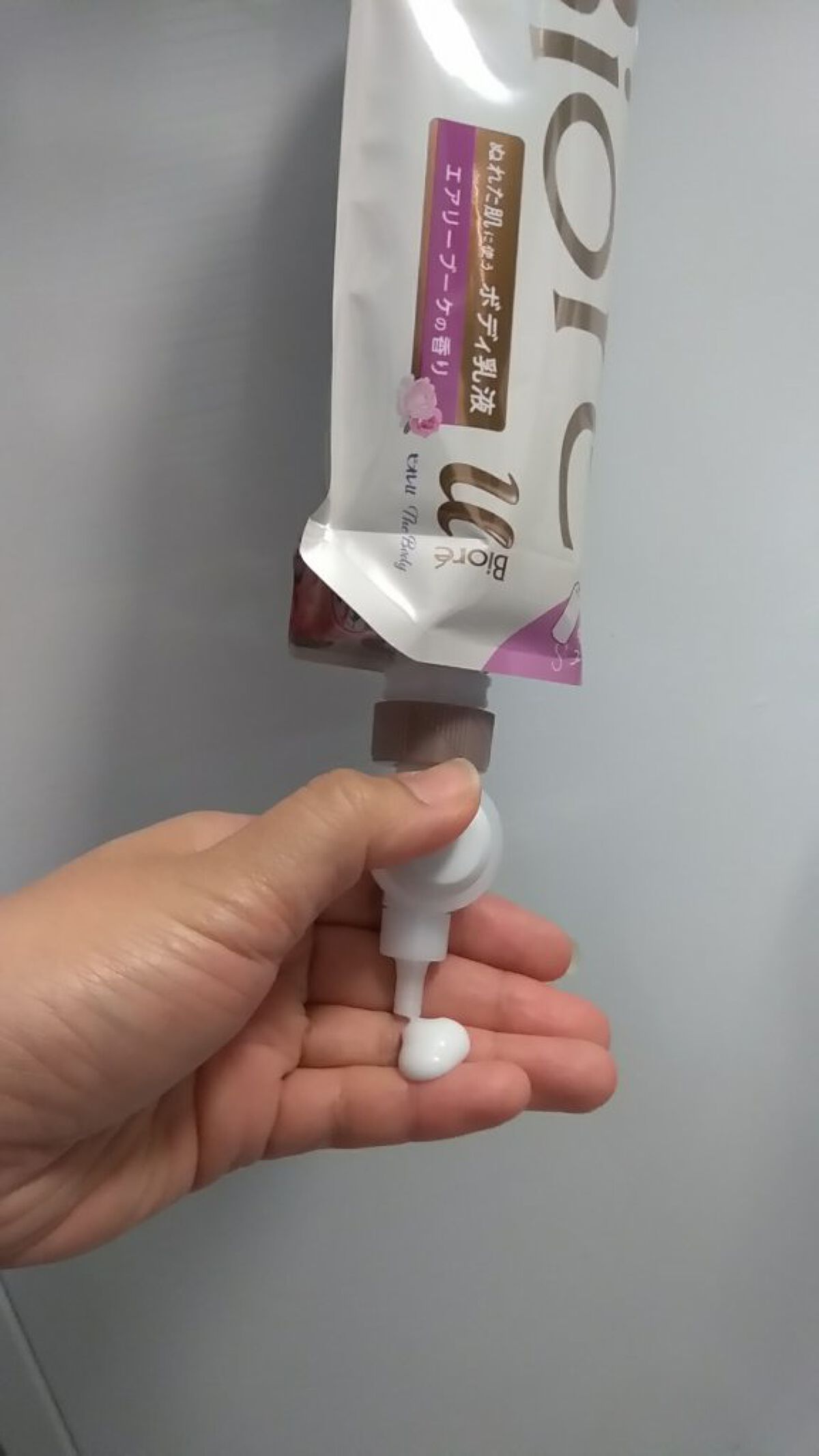 ザ ボディ ぬれた肌に使うボディ乳液 エアリーブーケの香り/ビオレu/ボディミルクを使ったクチコミ(3枚目)