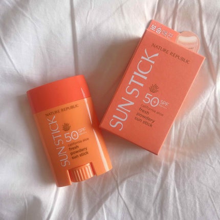 ネイチャーリパブリック サラサラSUNデュオ サンスティック のクチコミ「日焼け止め👶
だいぶ暑くなってきましたね!!!
まだ夏じゃないし日焼け止めはいいやと思ってる.....」(2枚目)