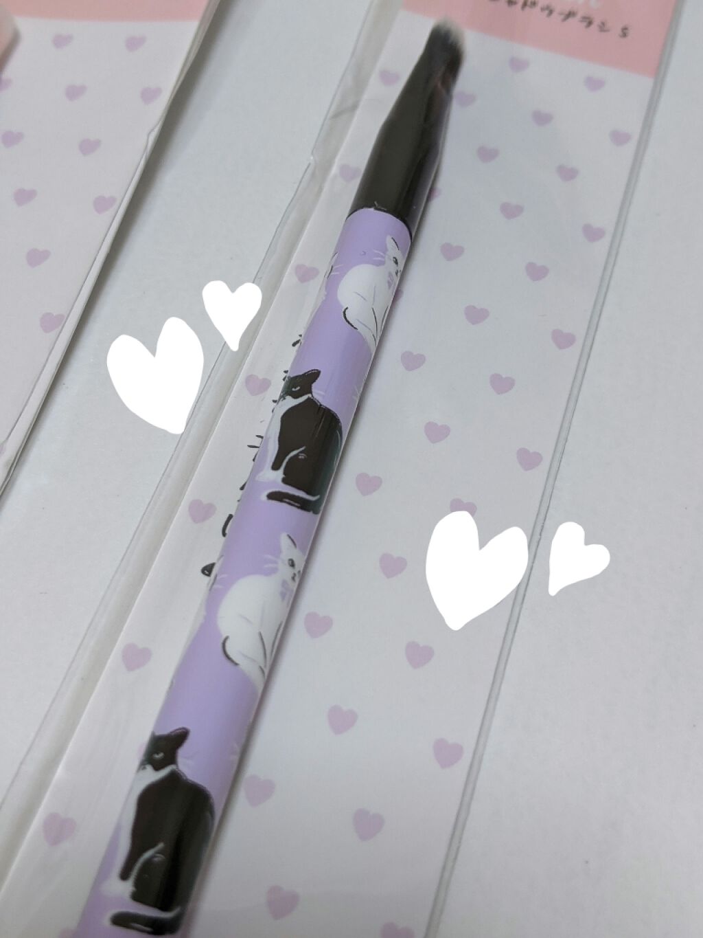 アイシャドウブラシM ねこ柄/キャンドゥ/メイクブラシを使ったクチコミ(3枚目)