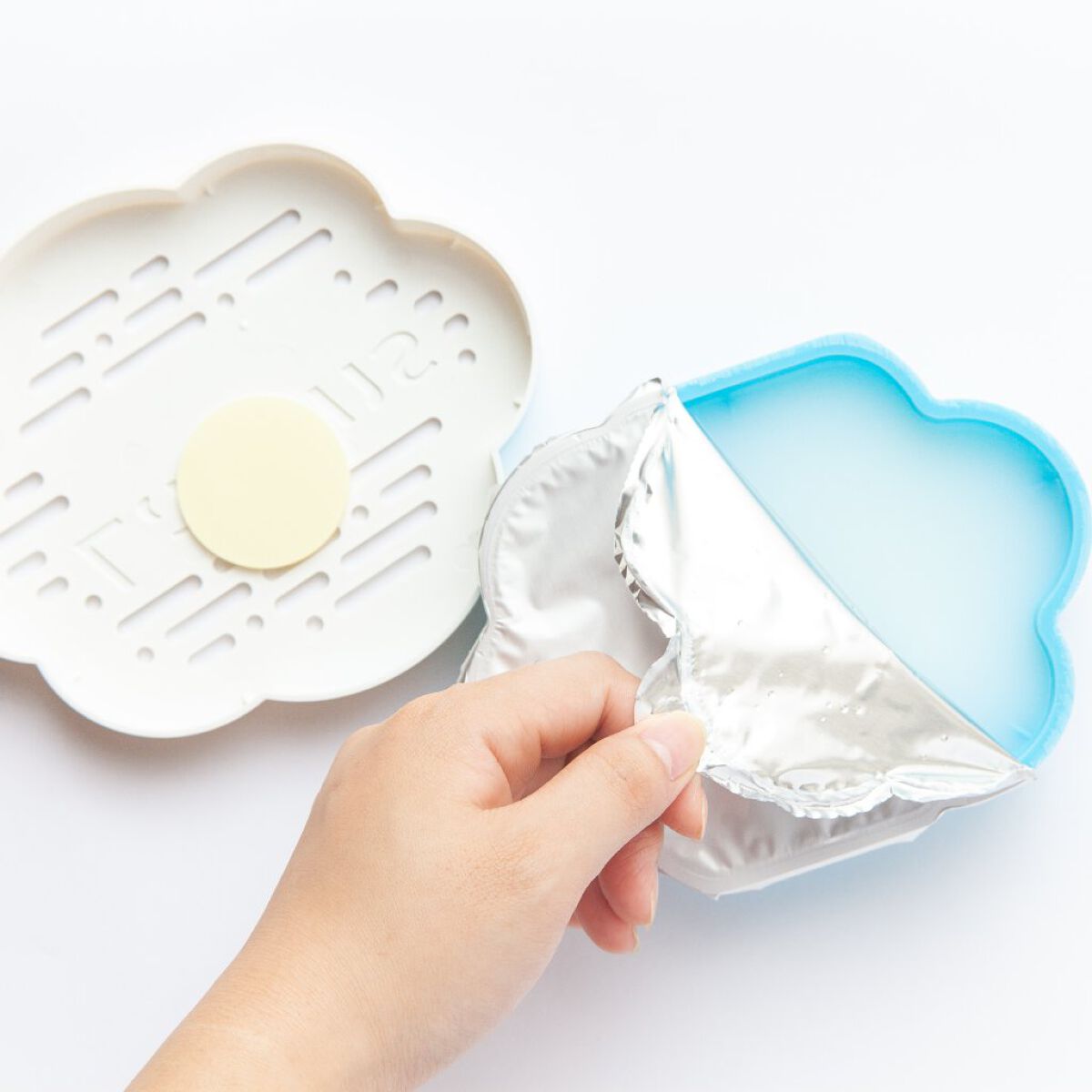 ラボン・デ・ブーン 車用 芳香剤 ゲルタイプ ラグジュアリーリラックス/ラボン/ルームフレグランスを使ったクチコミ(4枚目)