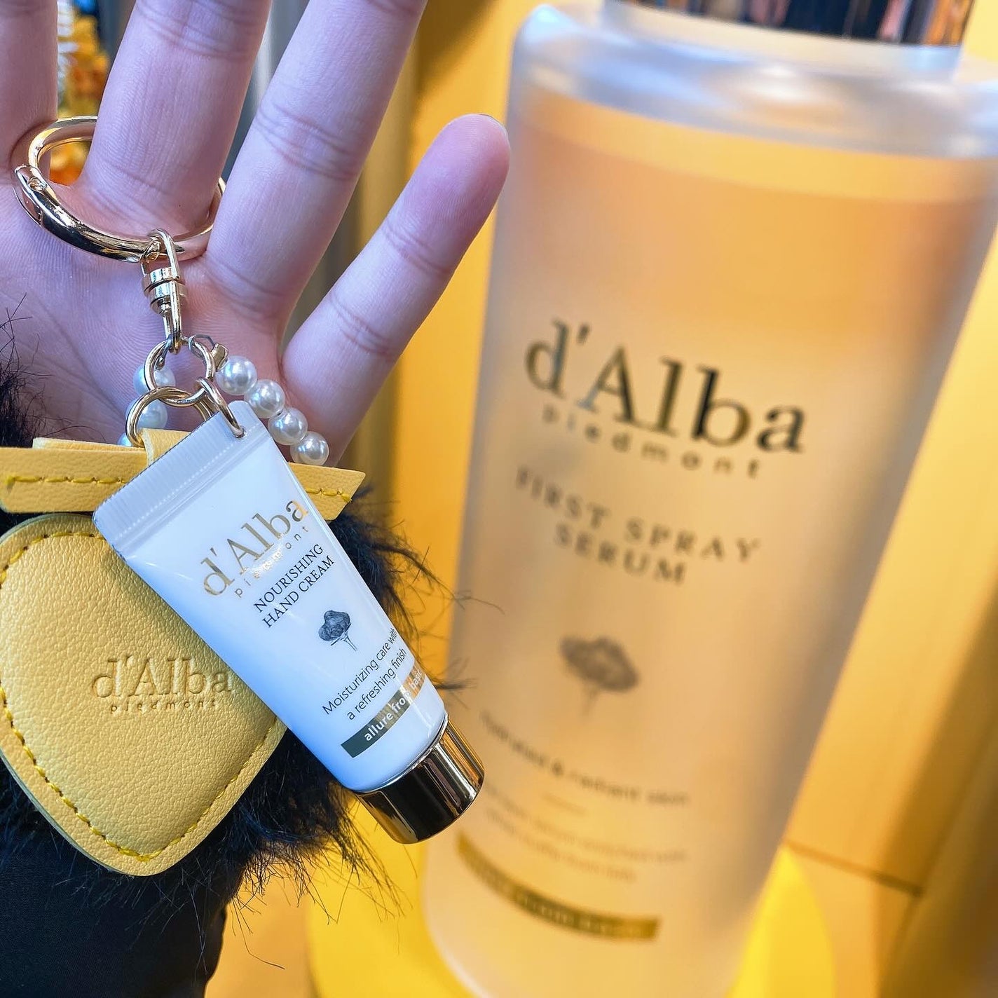 ダルバ ホワイトトリュフファーストスプレーセラム/ダルバ/ミスト状化粧水を使ったクチコミ(1枚目)