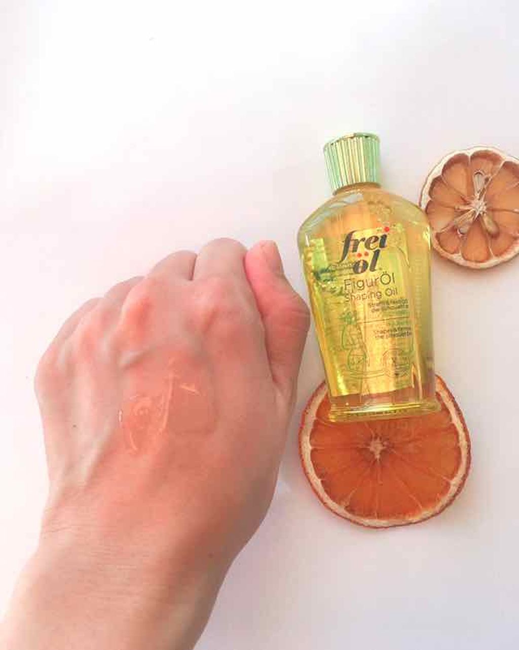 シェイピングオイル(Shaping Oil)/フレイオイル(freioil)/ボディオイルを使ったクチコミ(4枚目)