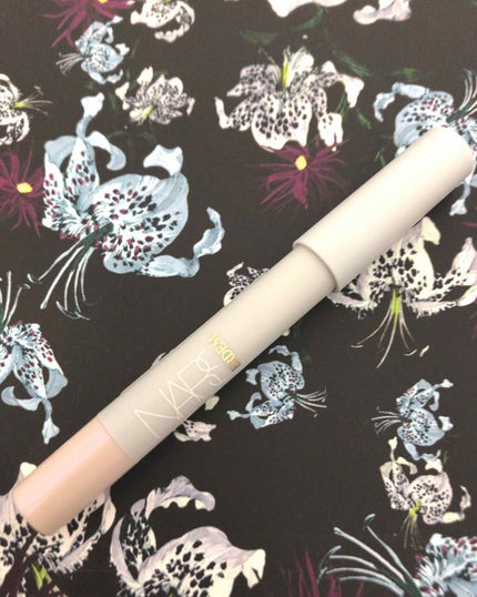マルチユース ハイライティングペンシル/NARS/化粧下地を使ったクチコミ(2枚目)
