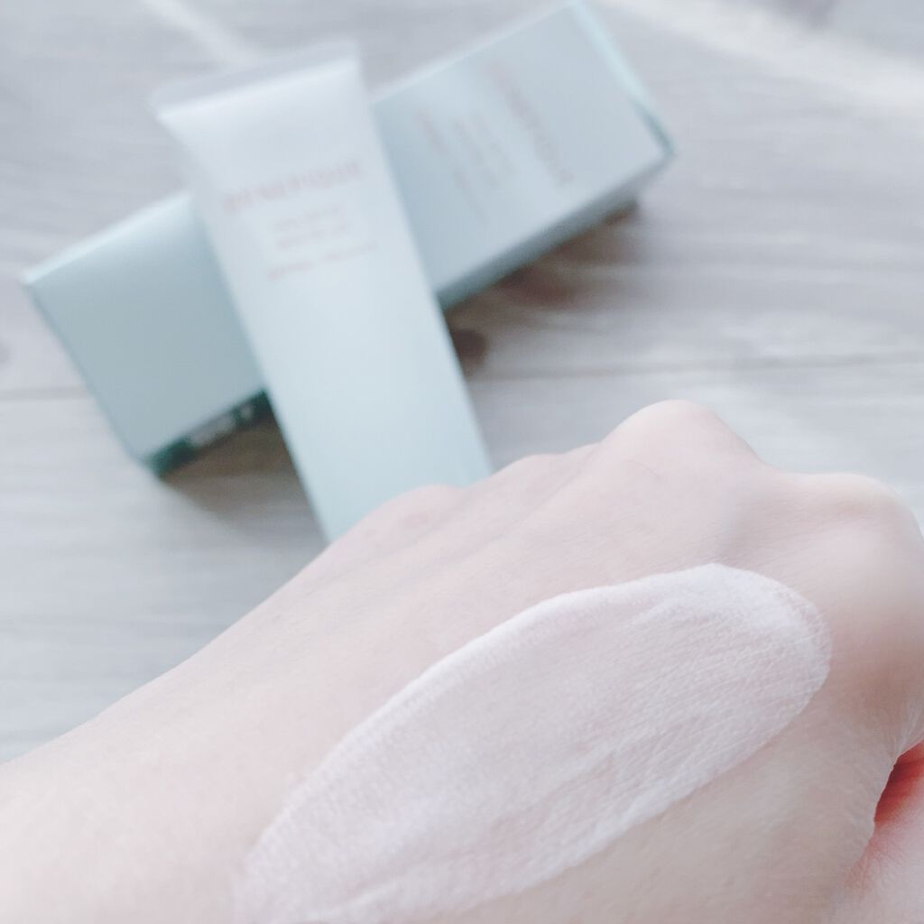 eitooo25 on LIPS 「ホリスティックホワイト美白美容液&ホリスティックホワイトUV日..」(1枚目)