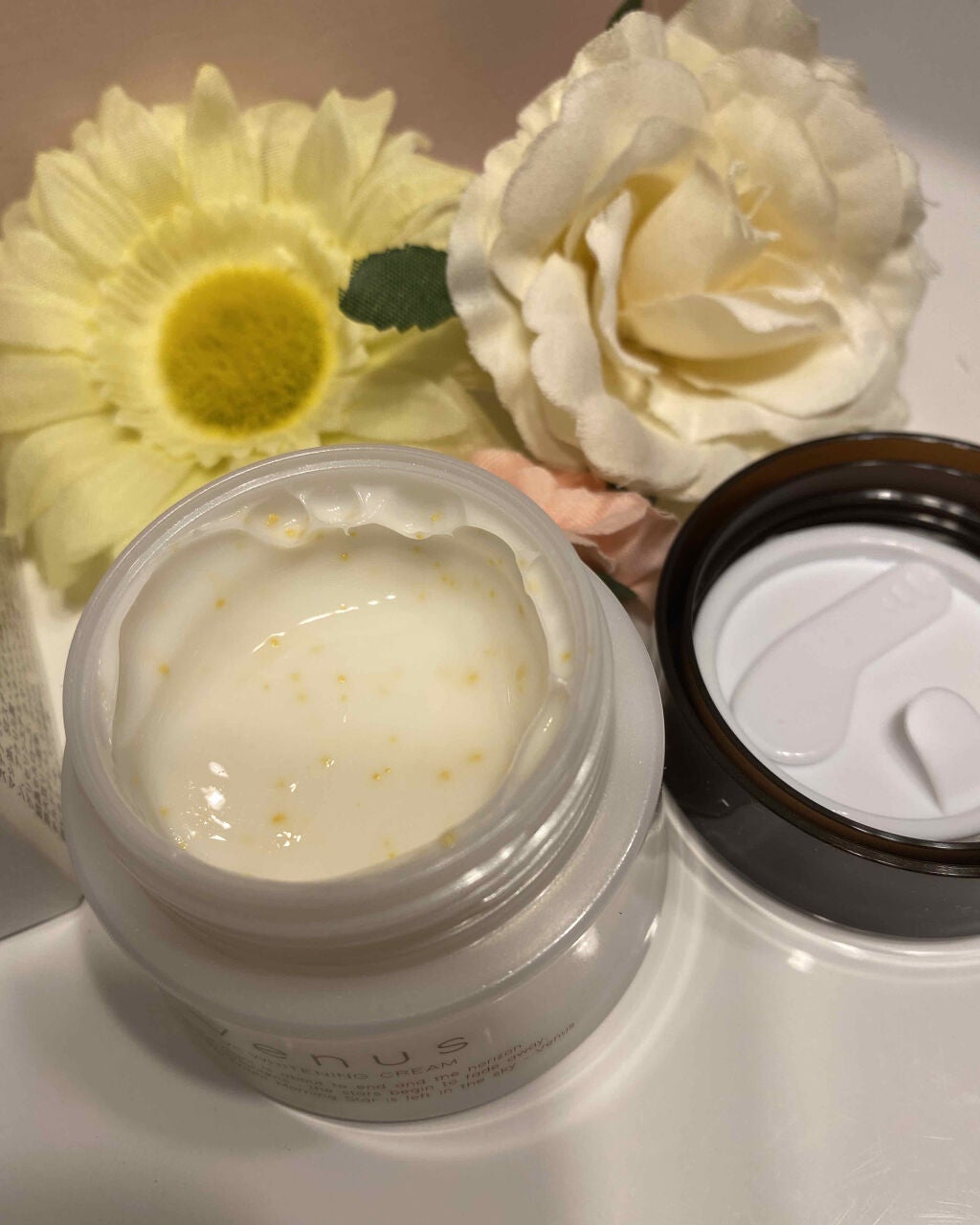 Venus VC WHITENING CREAM/Venus SKIN/フェイスクリームを使ったクチコミ(2枚目)