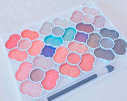 アイカラーパレット/ティアラガール/アイシャドウパレットを使ったクチコミ(2枚目)