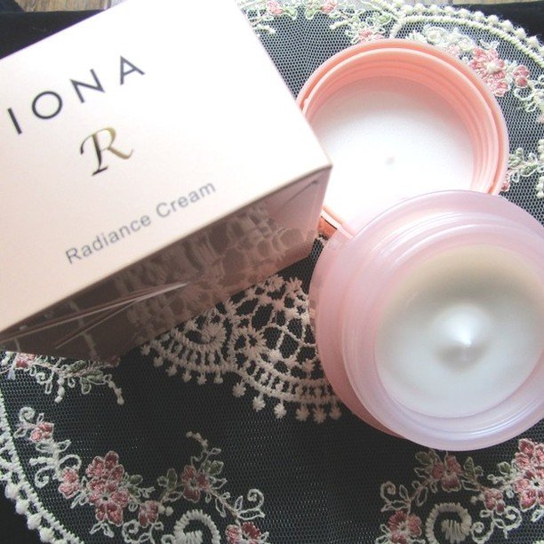 イオナR ラディアンス クリーム/イオナR (イオナアール)/フェイスクリームを使ったクチコミ（1枚目）