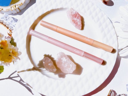 Fujiko フジコ眉ティントSVのクチコミ「涙袋って顔の印象を左右する部位なのに
作るのは影を描いたり色をつけたりラメを足したりと
沢山の.....」(1枚目)