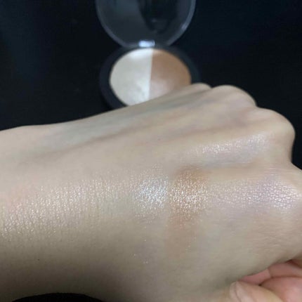 ベークドハイライター&ブロンザー/e.l.f. Cosmetics/パウダーハイライトを使ったクチコミ(2枚目)