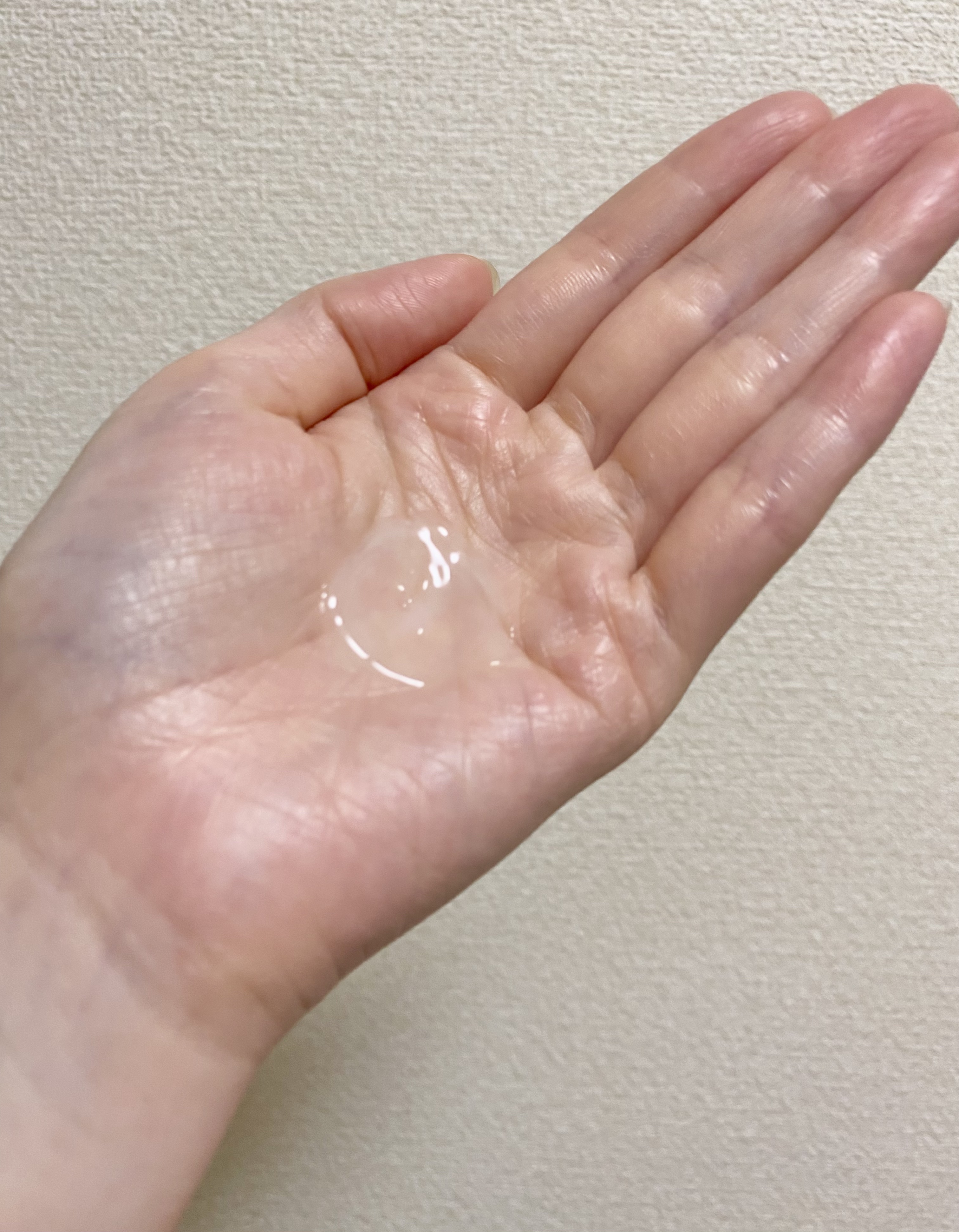 ミラクルズ うるおいブーストミルクウォーターセラム/パンテーン/アウトバストリートメントを使ったクチコミ（3枚目）