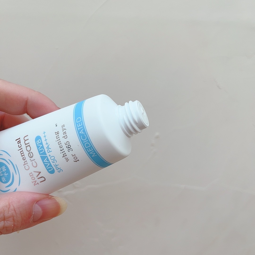 紫外線予報 ノンケミカル薬用美白UVクリームM/紫外線予報/日焼け止めクリームを使ったクチコミ（3枚目）