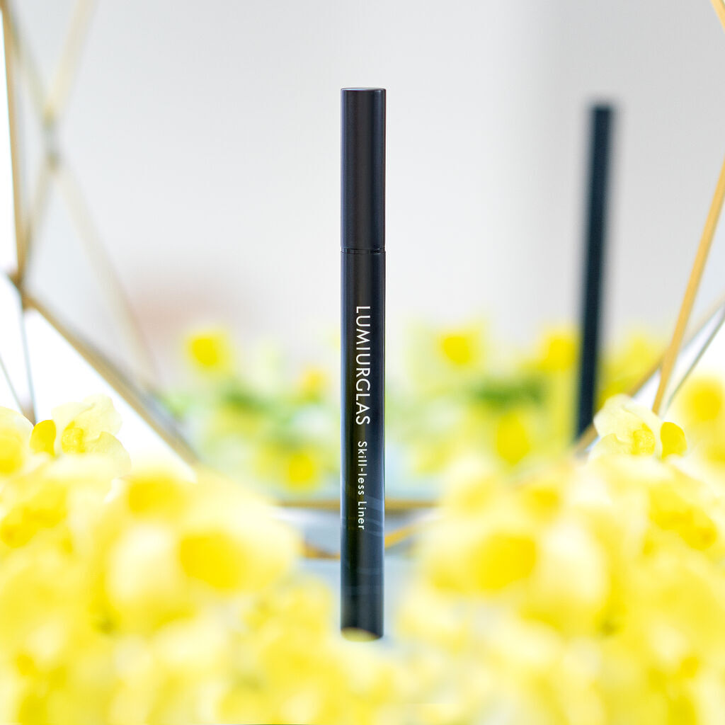 パーティーメイクにも大活躍のリキッドアイライナーを10名様にプレゼント♡（3枚目）