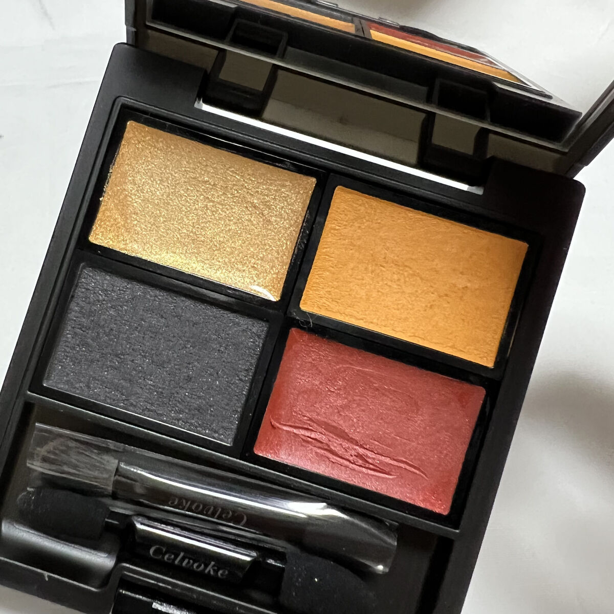 ヴォランタリーベイシス アイパレット/Celvoke/アイシャドウパレットを使ったクチコミ（2枚目）
