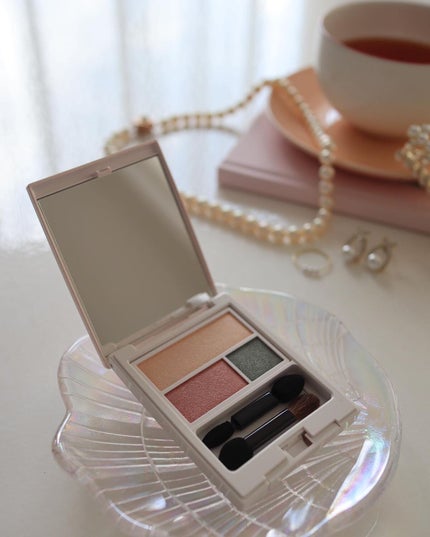 パールプレシャスオーラ アイカラーパレット/ミキモト コスメティックス/アイシャドウパレットを使ったクチコミ(3枚目)