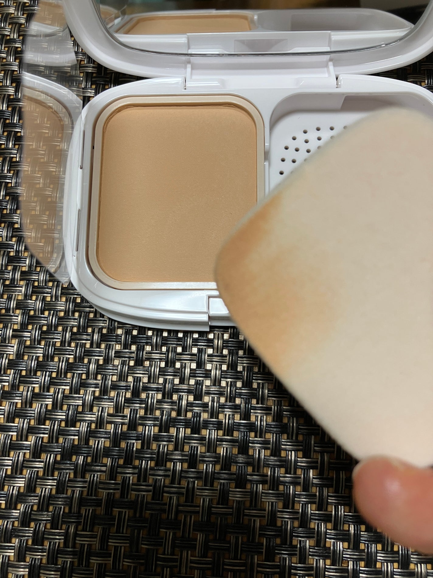 パウダーファンデーション/media luxe/パウダーファンデーションを使ったクチコミ(3枚目)