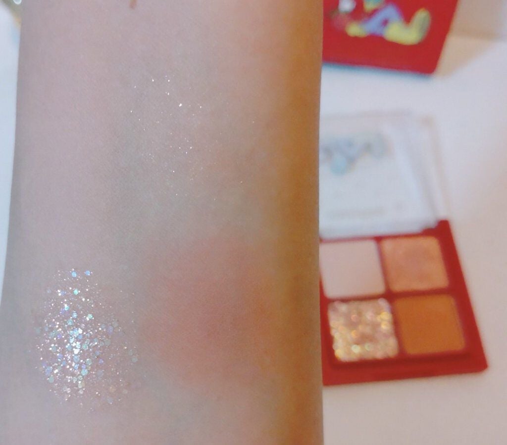 エアリー トゥインクル アイパレット 2021 Green Holidays Edition/innisfree/アイシャドウパレットを使ったクチコミ(4枚目)