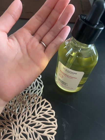インテンシヴリペア ヘアオイル/L'OCCITANE/ヘアオイルを使ったクチコミ(3枚目)