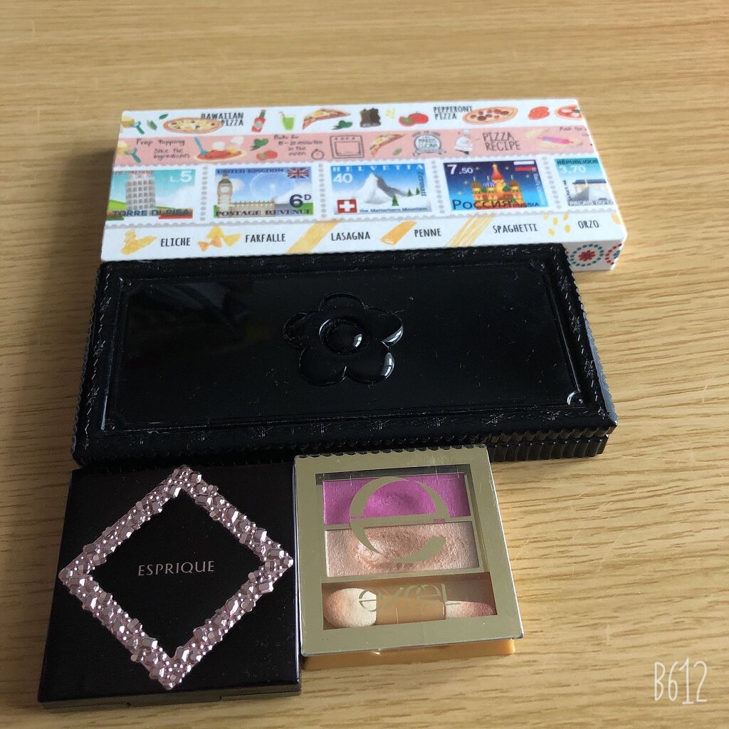 to-fu on LIPS 「帰省コスメアイシャドウ自作パレットとエクセルの2色アイシャドウ..」(1枚目)