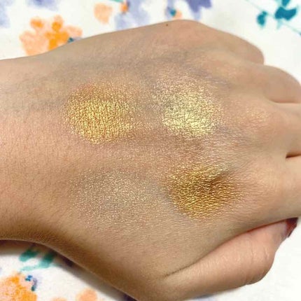 アイシャドウ /&other stories/単色アイシャドウを使ったクチコミ(2枚目)