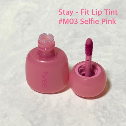 フィー ピンクオブセッションステイフィットティント M03 セルフィーピンク/fwee/リップティントを使ったクチコミ(2枚目)