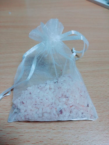 nini FLOWER BATH SALT strawberry/フランフラン/入浴剤を使ったクチコミ（2枚目）