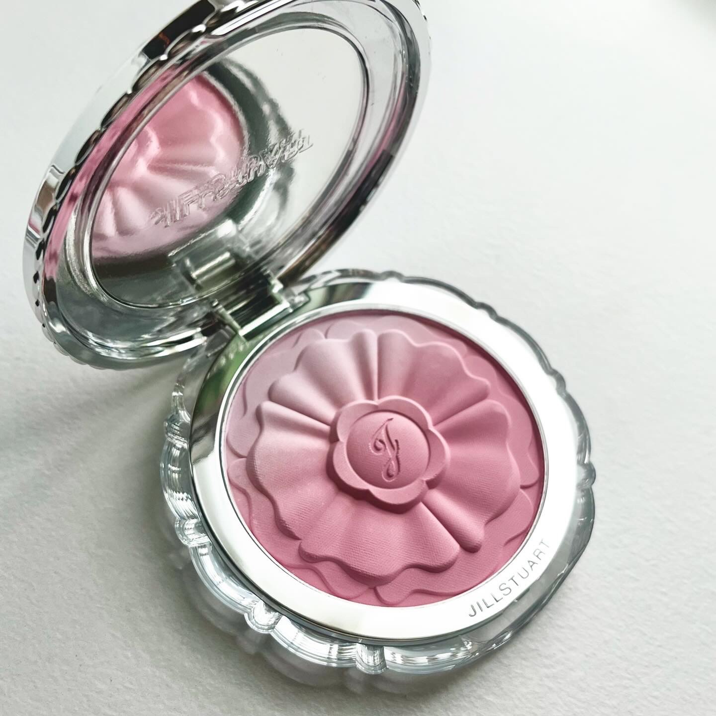 フラワークチュール メイクアップパフ/JILL STUART/パフ・スポンジを使ったクチコミ（3枚目）