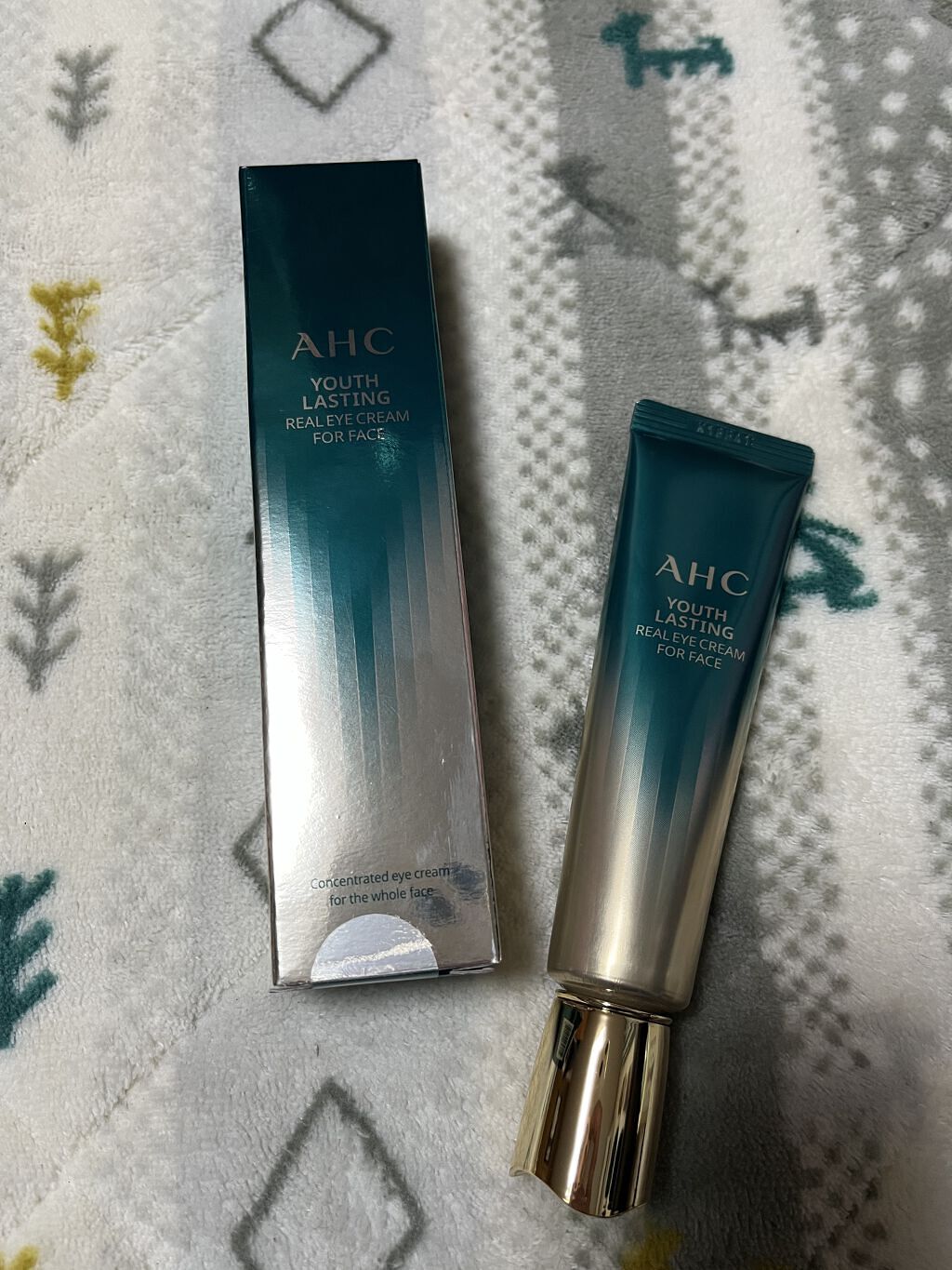  AHC ユース ラスティング リアル アイ クリーム フォー フェイス/AHC/アイケア・アイクリームを使ったクチコミ（2枚目）