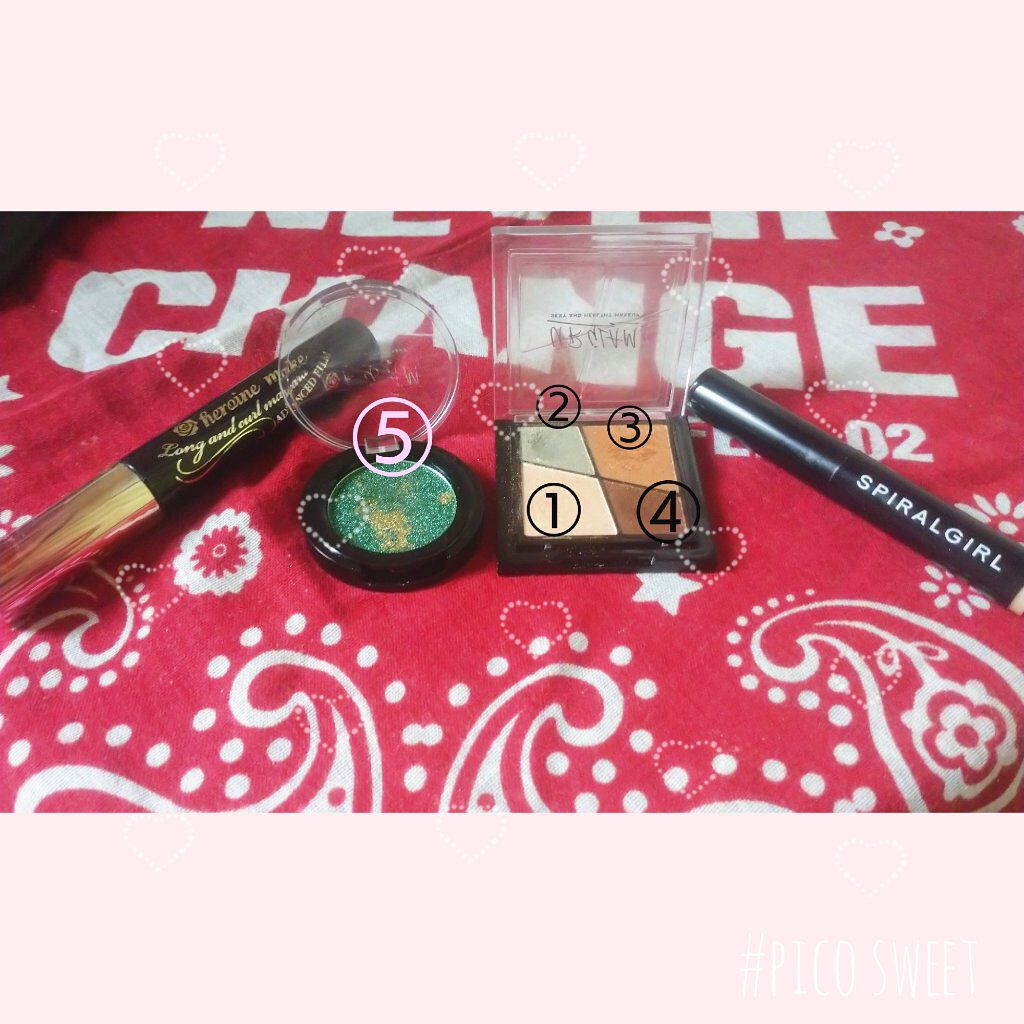 URGLAM　SPARKLE EYESHADOW 05/U R GLAM/単色アイシャドウを使ったクチコミ（2枚目）