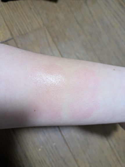 レブロン キス グロウ バーム N 001	リリー グロウ/REVLON/口紅の画像