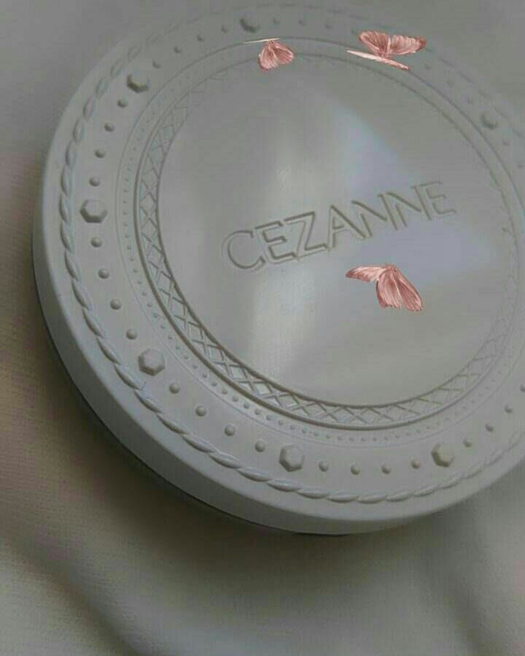 UVクリアフェイスパウダー/CEZANNE/プレストパウダーを使ったクチコミ（1枚目）