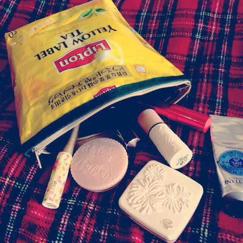 PAUL & JOE BEAUTE クリーミィ ブラッシュのクチコミ「昔のポーチの写真が出てきました♡
お気に入りだったこのポーチは、リプトンの紅茶の袋に裏地をつけ.....」（1枚目）