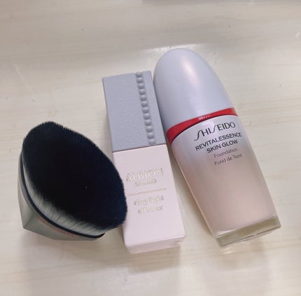 ツヤ 55 ファンデーション ブラシ/shu uemura/メイクブラシを使ったクチコミ(3枚目)