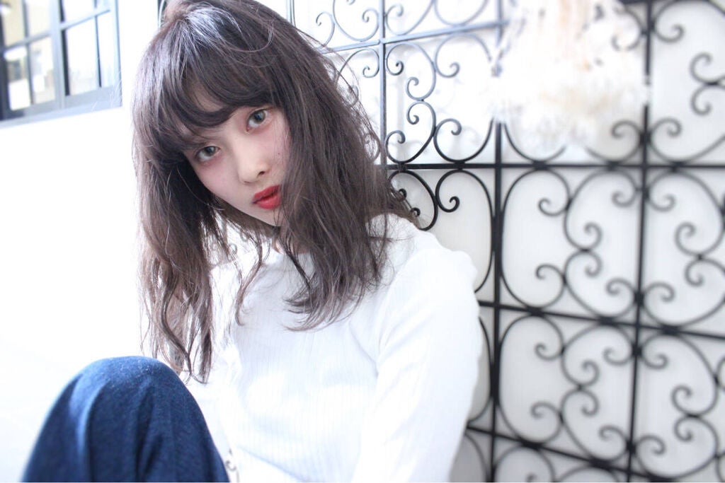 ブルベ夏&ブルベ冬に似合う髪色を紹介!暗めブリーチなし~明るめハイトーンまでのサムネイル