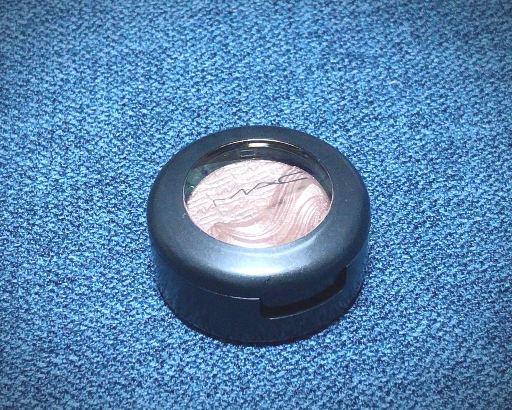 エクストラ ディメンション アイシャドウ/M・A・C/単色アイシャドウを使ったクチコミ(1枚目)