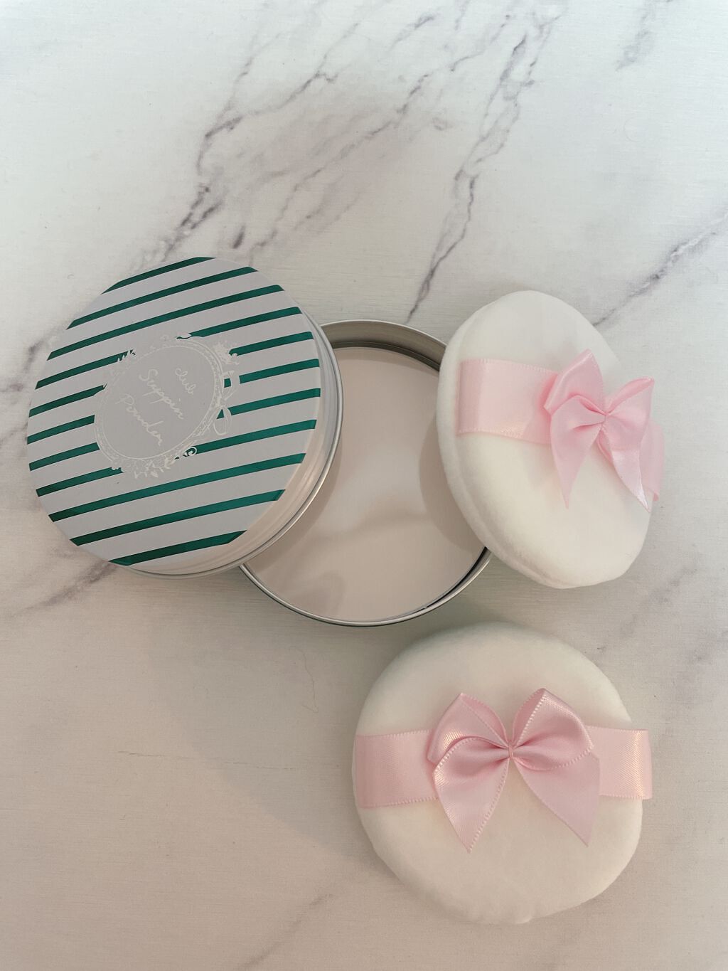 すっぴんパウダーB ナチュラルCICAハーブの香り D/クラブ/プレストパウダーを使ったクチコミ（3枚目）